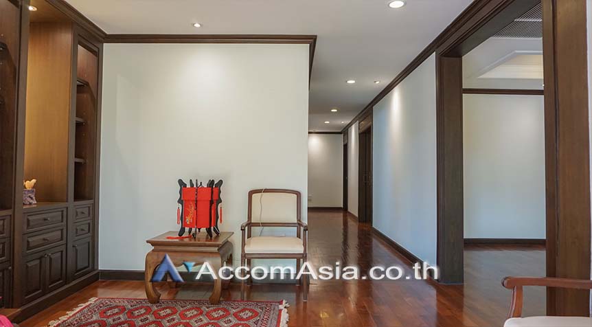 6  4 br House for rent and sale in Pattanakarn ,Bangkok BTS On Nut at Panya Pattanakarn Village AA10448
