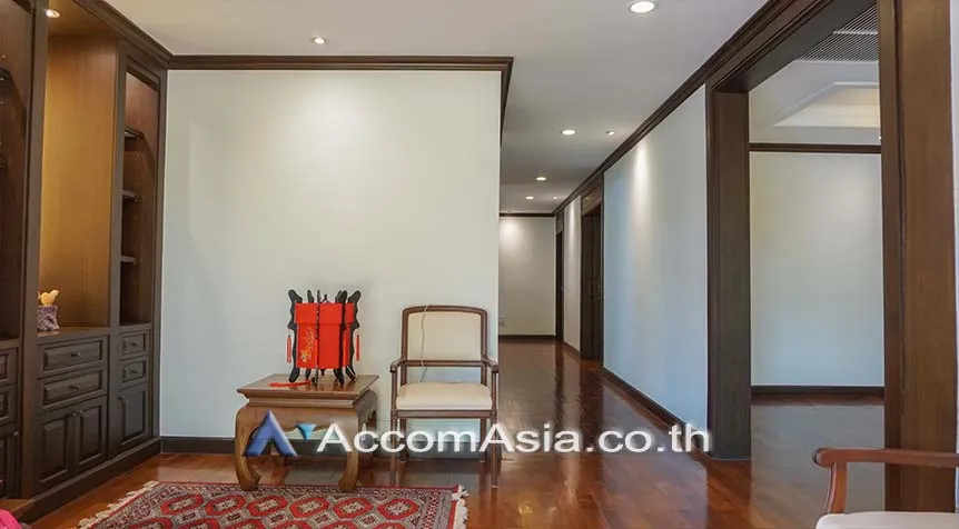 6  4 br House for rent and sale in Pattanakarn ,Bangkok BTS On Nut at Panya Pattanakarn Village AA10448