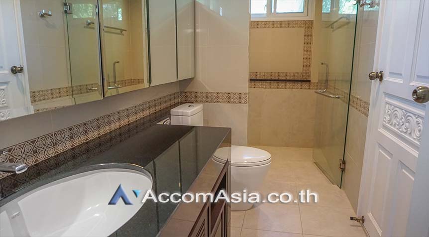 16  4 br House for rent and sale in Pattanakarn ,Bangkok BTS On Nut at Panya Pattanakarn Village AA10448