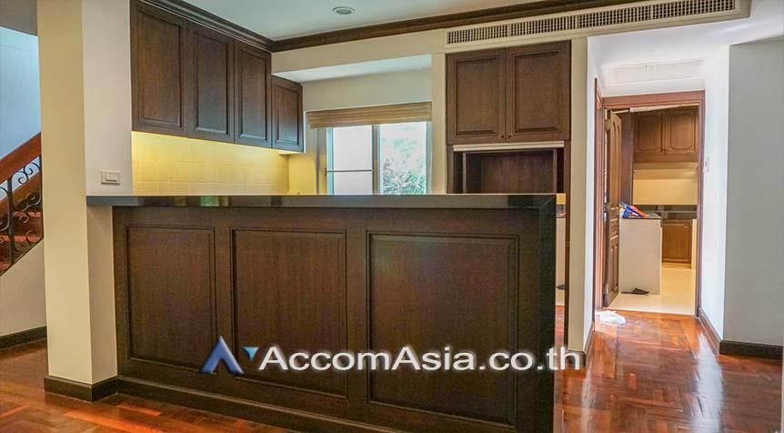 18  4 br House for rent and sale in Pattanakarn ,Bangkok BTS On Nut at Panya Pattanakarn Village AA10448