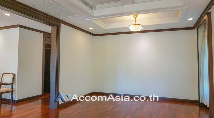 22  4 br House for rent and sale in Pattanakarn ,Bangkok BTS On Nut at Panya Pattanakarn Village AA10448