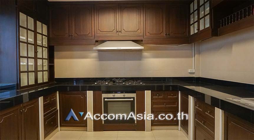 24  4 br House for rent and sale in Pattanakarn ,Bangkok BTS On Nut at Panya Pattanakarn Village AA10448