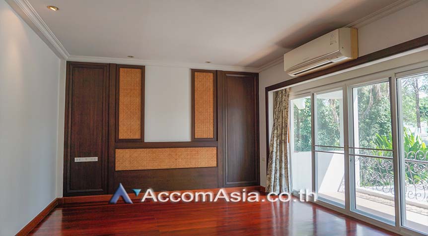 9  4 br House for rent and sale in Pattanakarn ,Bangkok BTS On Nut at Panya Pattanakarn Village AA10448
