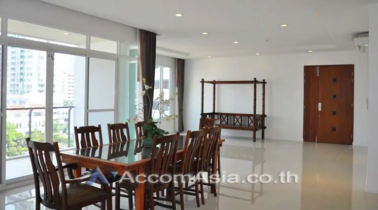 unit 4 Bedrooms  Apartment For Rent & Sale in Sukhumvit, Bangkok  near BTS Asok - MRT Sukhumvit (AA10515)