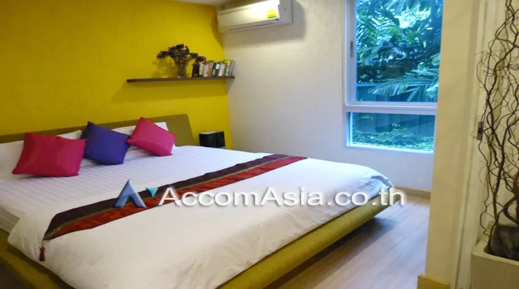 unit 1 Bedroom  Condominium For Sale in Sukhumvit, Bangkok  near BTS Ekkamai (AA10527)