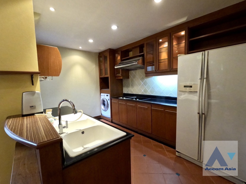 10  2 br House For Rent in Phaholyothin ,Bangkok BTS Ari AA10663