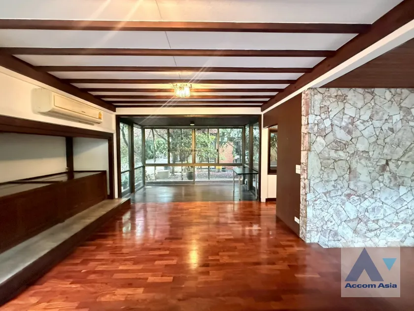 8  2 br House for rent and sale in Sukhumvit ,Bangkok BTS Phrom Phong AA10673