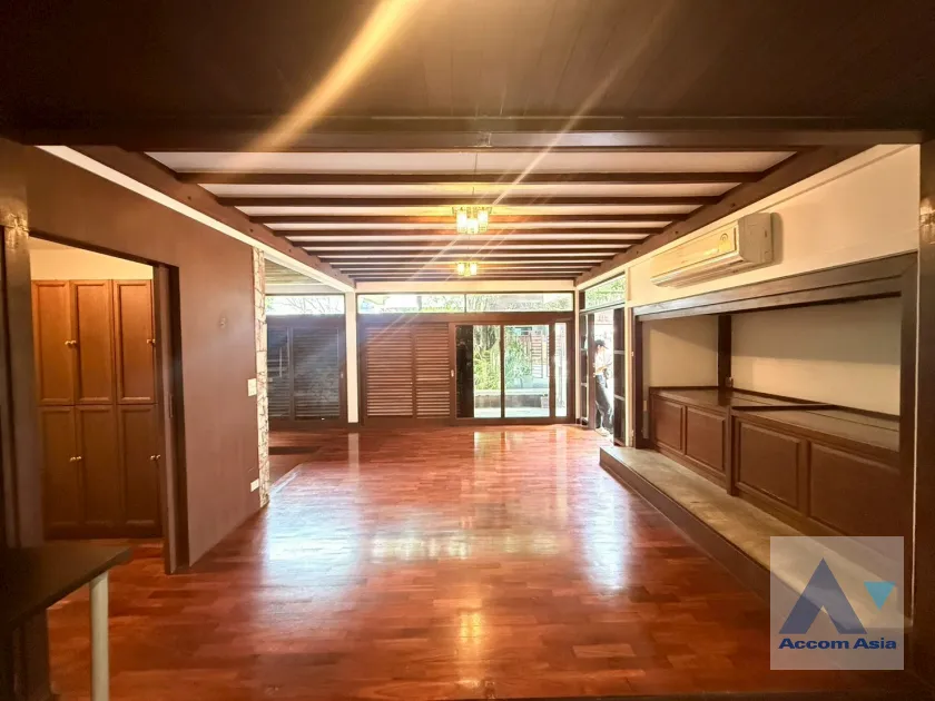 7  2 br House for rent and sale in Sukhumvit ,Bangkok BTS Phrom Phong AA10673