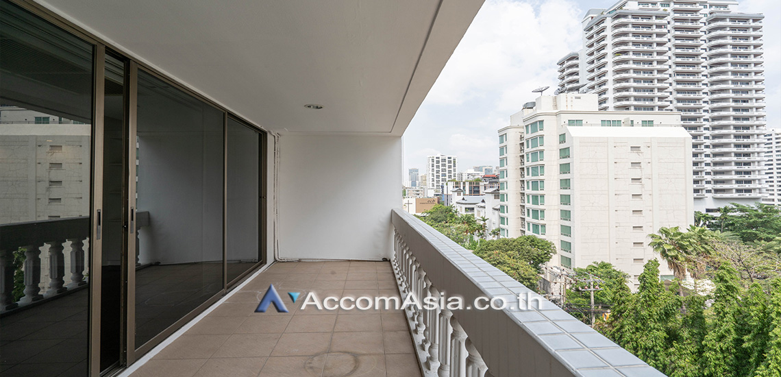 5  3 br Apartment For Rent in Sukhumvit ,Bangkok BTS Asok at Family Apartment with Lake View AA10679