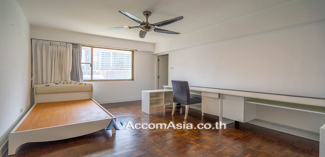 7  3 br Apartment For Rent in Sukhumvit ,Bangkok BTS Asok at Family Apartment with Lake View AA10679