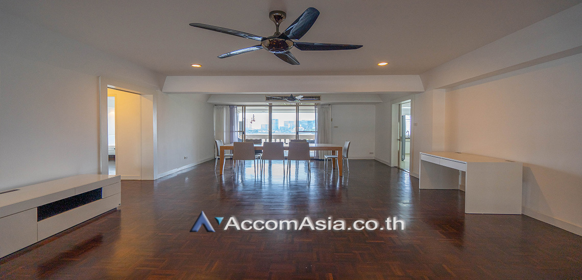  1  3 br Apartment For Rent in Sukhumvit ,Bangkok BTS Asok at Family Apartment with Lake View AA10679