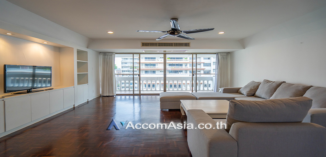  2  3 br Apartment For Rent in Sukhumvit ,Bangkok MRT Sukhumvit - BTS Asok at Family Apartment with Lake View AA10679
