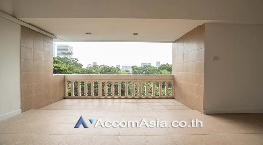 6  3 br Apartment For Rent in Sukhumvit ,Bangkok BTS Asok at Family Apartment with Lake View AA10680