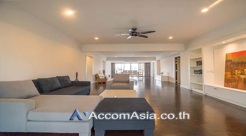  1  3 br Apartment For Rent in Sukhumvit ,Bangkok BTS Asok at Family Apartment with Lake View AA10680