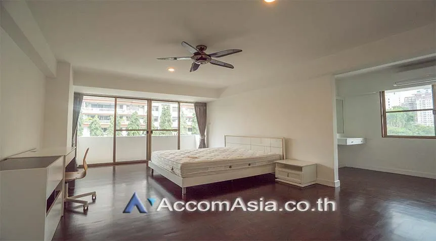 9  3 br Apartment For Rent in Sukhumvit ,Bangkok BTS Asok at Family Apartment with Lake View AA10680