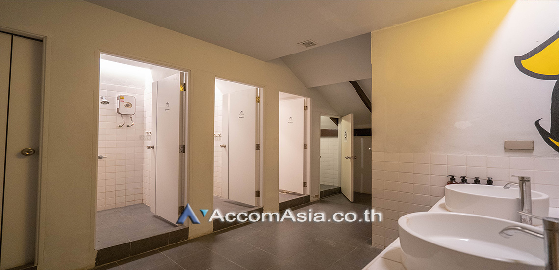 19  3 br House for rent and sale in Ploenchit ,Bangkok BTS Chitlom 110189