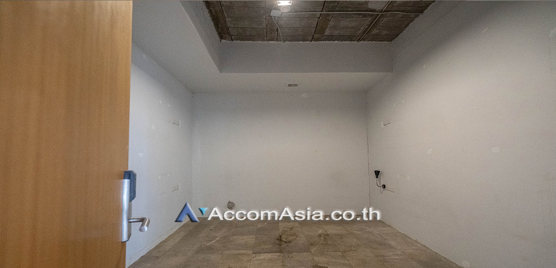 17  3 br House for rent and sale in Ploenchit ,Bangkok BTS Chitlom 110189