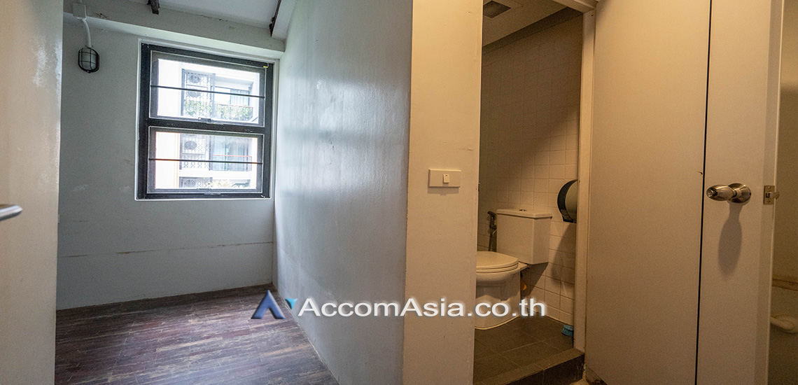 15  3 br House for rent and sale in Ploenchit ,Bangkok BTS Chitlom 110189