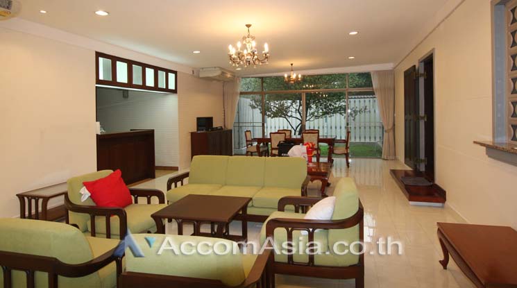  1  2 br House For Rent in Phaholyothin ,Bangkok BTS Saphan-Kwai AA10834