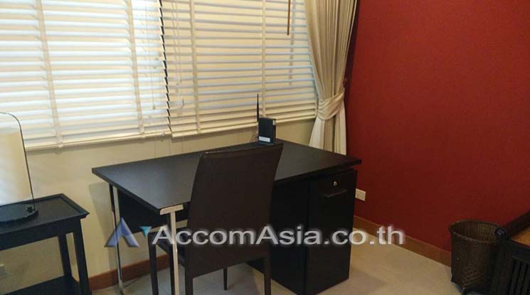  1  1 br Apartment For Rent in Phaholyothin ,Bangkok BTS Ari at Low-rise Apartment 750m. walk to BTS AA10836
