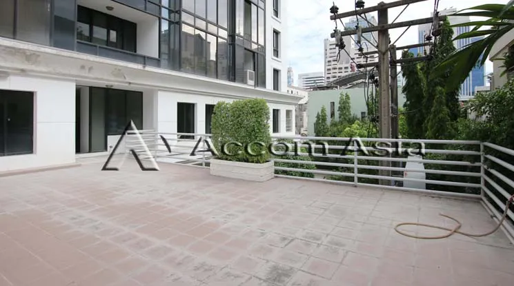 unitHuge Terrace, Pet friendly |  3 Bedrooms  Apartment For Rent in Ploenchit, Bangkok  near BTS Chitlom (10259)