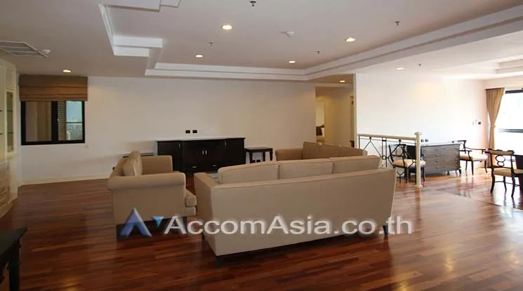 unit 3 Bedrooms  Apartment For Rent in Sukhumvit, Bangkok  near BTS Thong Lo (AA10904)