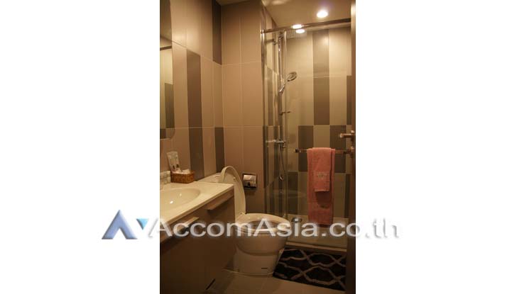  1  2 br Condominium For Rent in Dusit ,Bangkok BTS Wongwian Yai at Teal Sathorn Taksin   AA11056