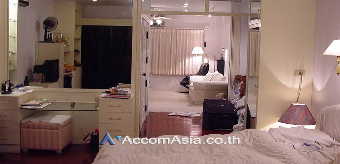 9  4 br Townhouse For Rent in Sukhumvit ,Bangkok BTS Phrom Phong 110192