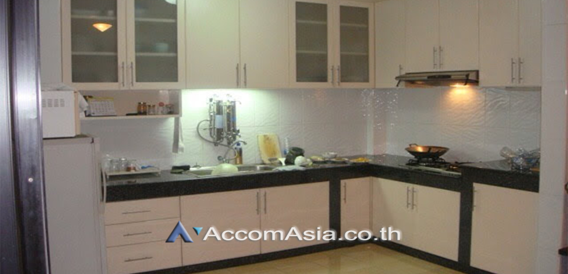 8  4 br Townhouse For Rent in Sukhumvit ,Bangkok BTS Phrom Phong 110192