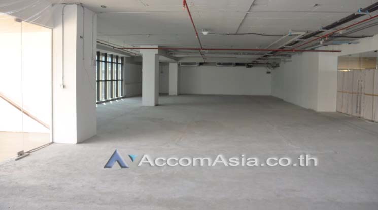 9  Retail / Showroom For Rent in Sukhumvit ,Bangkok BTS Ekkamai at Bangkok Business Center AA11159