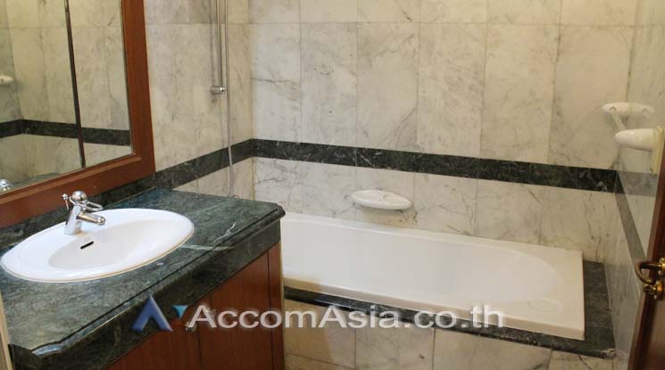 6  2 br Condominium For Rent in Ploenchit ,Bangkok BTS Ploenchit at All Seasons Mansion AA11211
