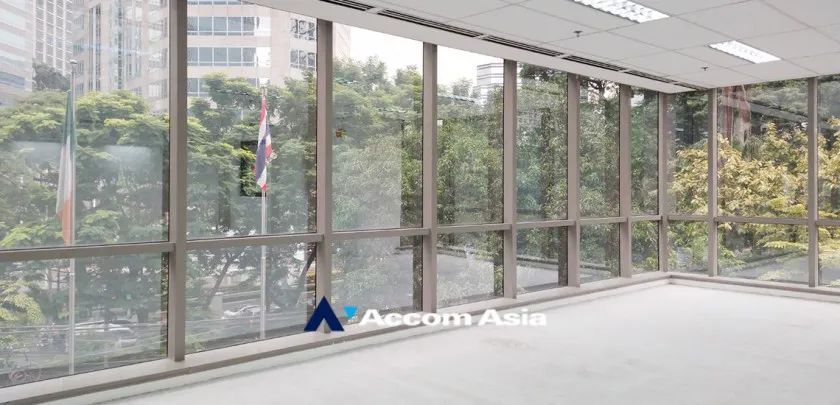 unit Office space For Rent in Ploenchit, Bangkok  near BTS Ploenchit (AA11254)