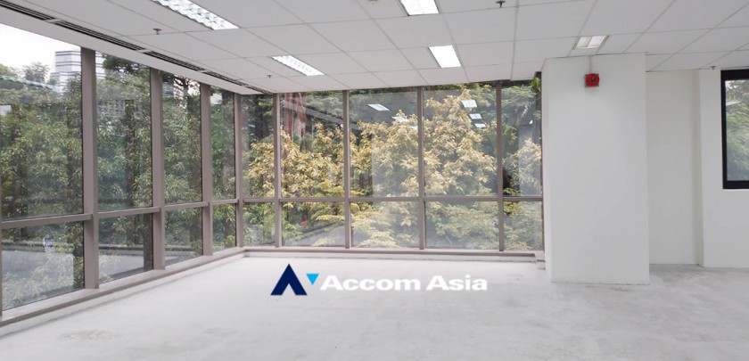  1  Office Space For Rent in Ploenchit ,Bangkok BTS Ploenchit at 208 Wireless Road Building AA11254