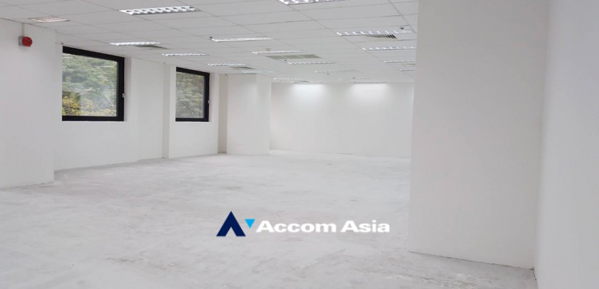 4  Office Space For Rent in Ploenchit ,Bangkok BTS Ploenchit at 208 Wireless Road Building AA11254