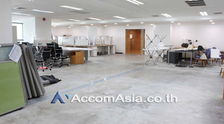  1  Office Space For Rent in Ratchadaphisek ,Bangkok MRT Thailand Cultural Center at CW Tower B AA11315