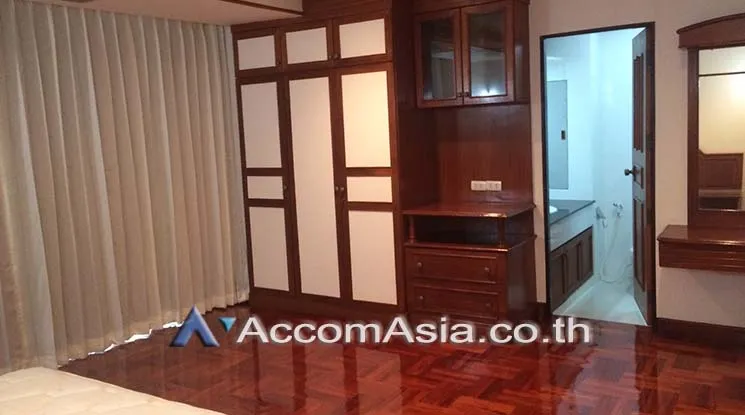 unit 4 Bedrooms  Apartment For Rent in Sukhumvit, Bangkok  near MRT Sukhumvit - BTS Asok (AA11327)
