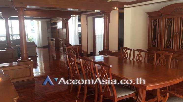  1  4 br Apartment For Rent in Sukhumvit ,Bangkok MRT Sukhumvit - BTS Asok at Newly renovated modern style living place AA11327