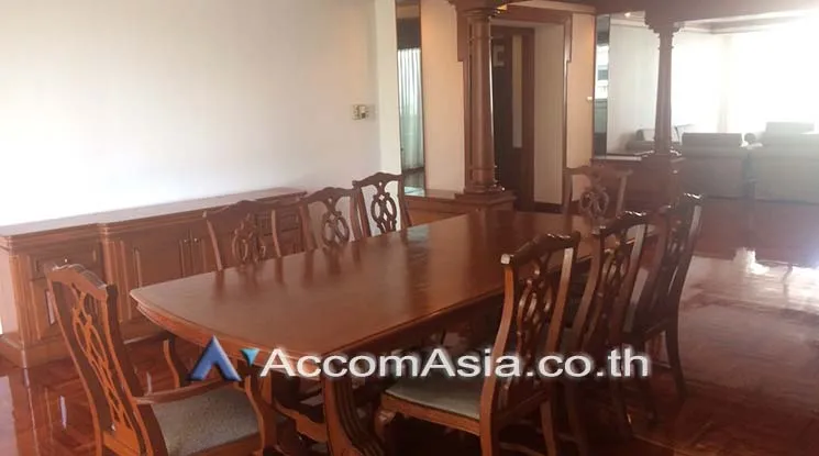 unit 4 Bedrooms  Apartment For Rent in Sukhumvit, Bangkok  near MRT Sukhumvit - BTS Asok (AA11327)