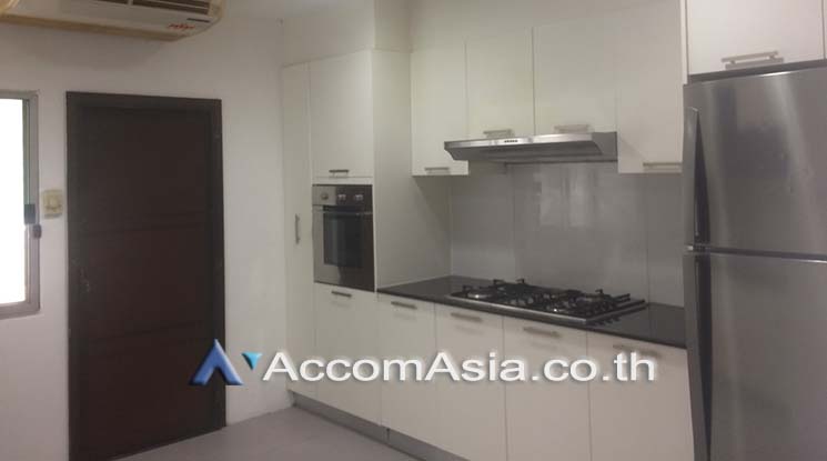 8  4 br Apartment For Rent in Sukhumvit ,Bangkok MRT Sukhumvit - BTS Asok at Newly renovated modern style living place AA11327