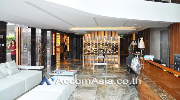 unit Apartment For Rent in Sukhumvit, Bangkok  near BTS Ekkamai (AA11403)