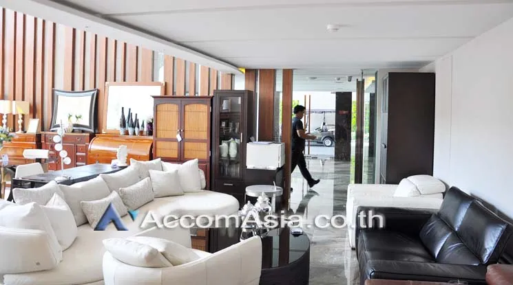 6  Apartment For Rent in Sukhumvit ,Bangkok BTS Ekkamai at Quality Time with Family AA11403