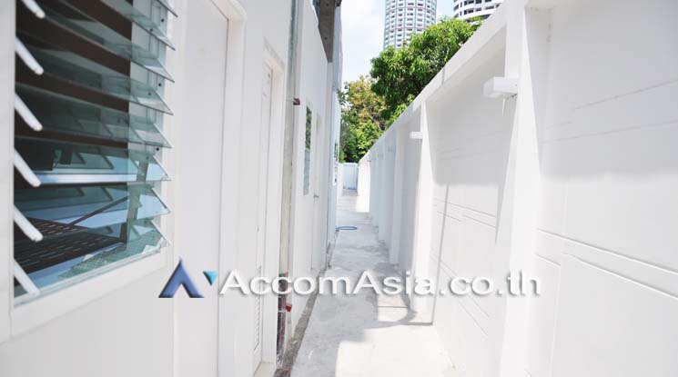 8  Apartment For Rent in Sukhumvit ,Bangkok BTS Ekkamai at Quality Time with Family AA11403