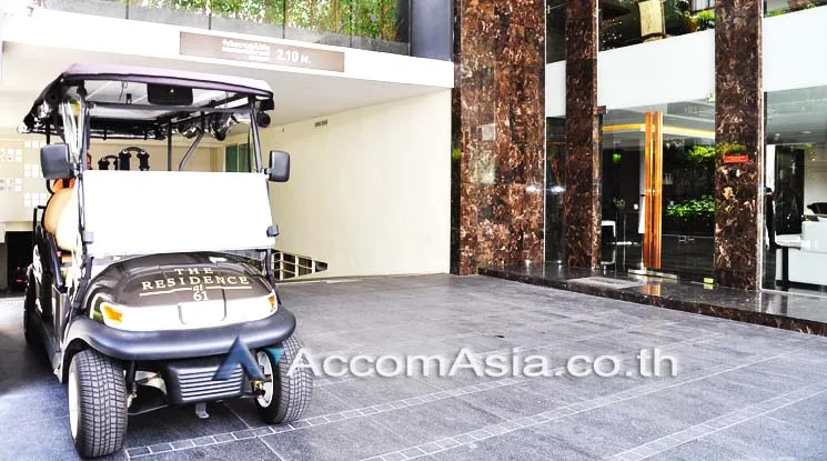 10  Apartment For Rent in Sukhumvit ,Bangkok BTS Ekkamai at Quality Time with Family AA11403