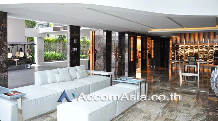 unit Apartment For Rent in Sukhumvit, Bangkok  near BTS Ekkamai (AA11404)