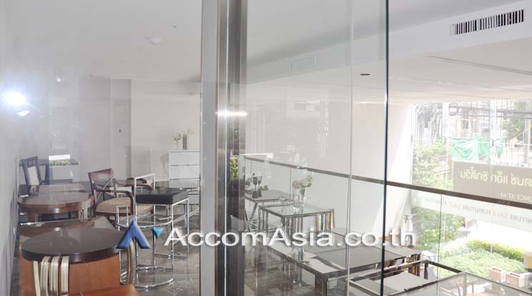 7  Apartment For Rent in Sukhumvit ,Bangkok BTS Ekkamai at Quality Time with Family AA11404