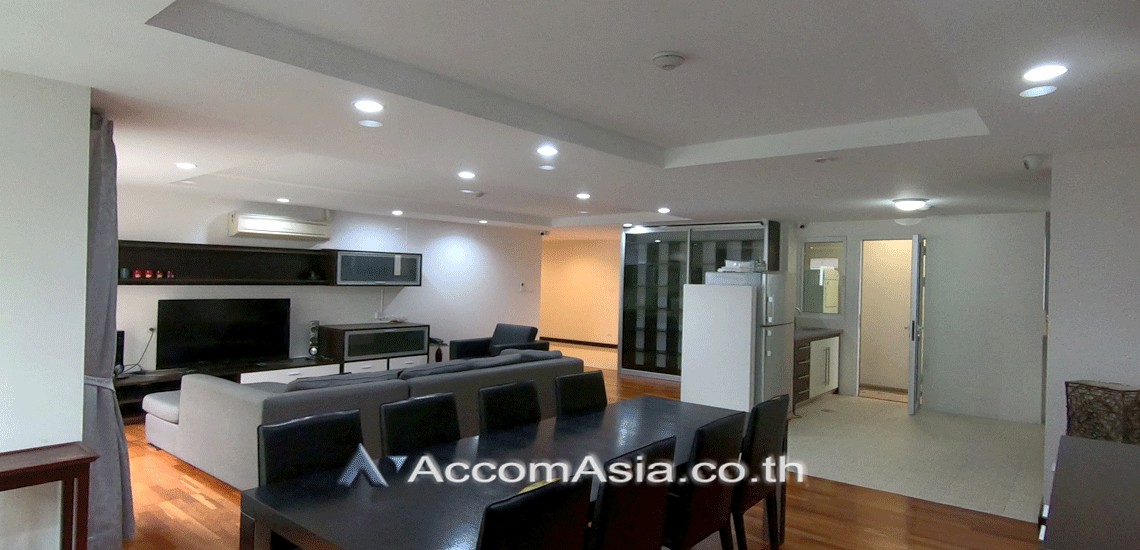 unit 3 Bedrooms  Condominium For Rent & Sale in Sukhumvit, Bangkok  near BTS Ekkamai (AA11471)