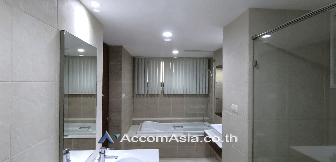 12  3 br Condominium for rent and sale in Sukhumvit ,Bangkok BTS Ekkamai at The Avenue Sukumvit 61 AA11471