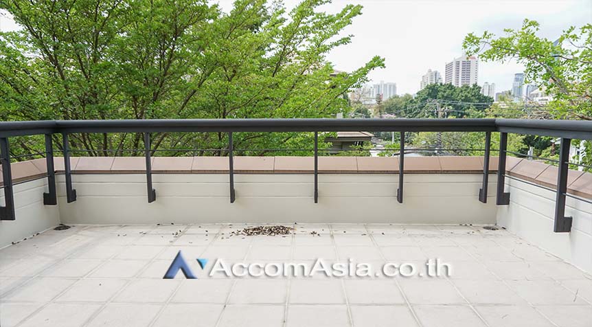 11  3 br House For Rent in Sukhumvit ,Bangkok BTS Thong Lo at Peaceful Living AA11532