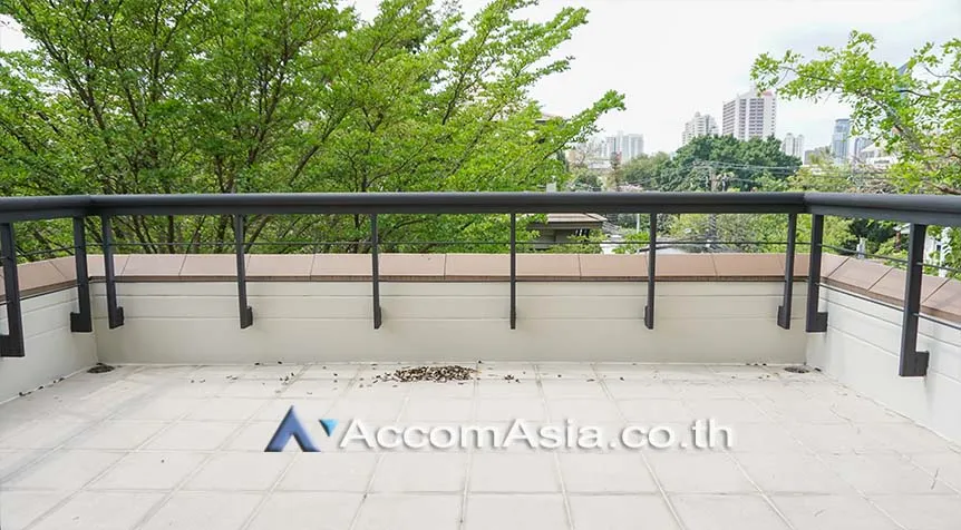 11  3 br House For Rent in Sukhumvit ,Bangkok BTS Thong Lo at Peaceful Living AA11532