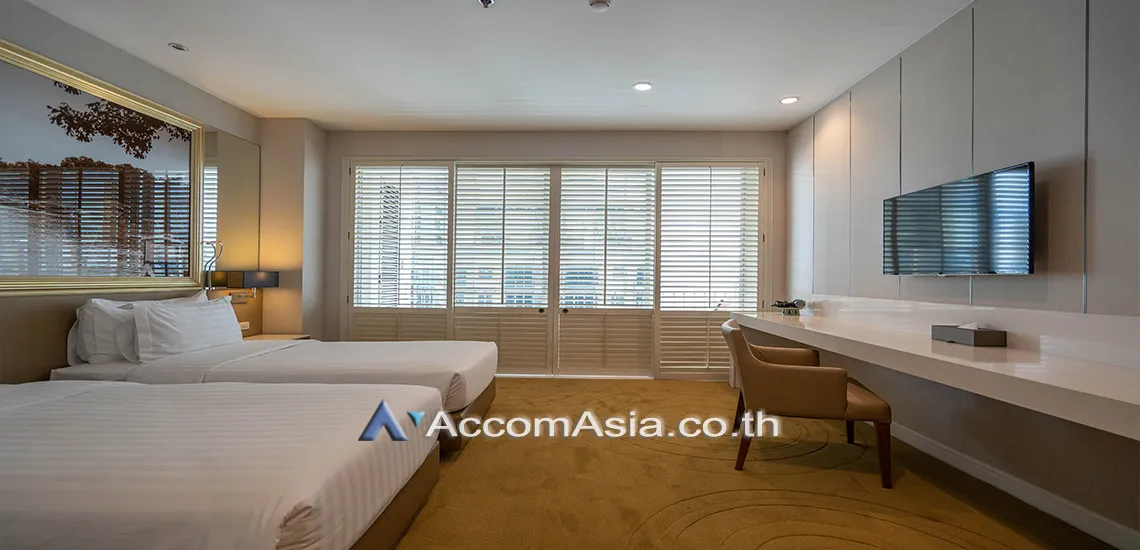 8  4 br Apartment for rent and sale in Ploenchit ,Bangkok BTS Ploenchit at Luxurious Place in Luxury Life AA11550